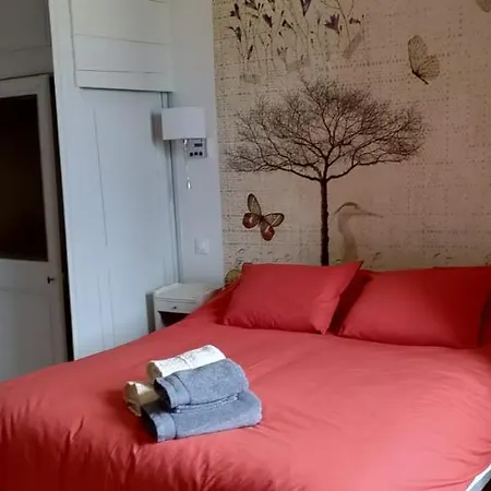 Bed & Breakfast La Demeure De L'aubance 3*